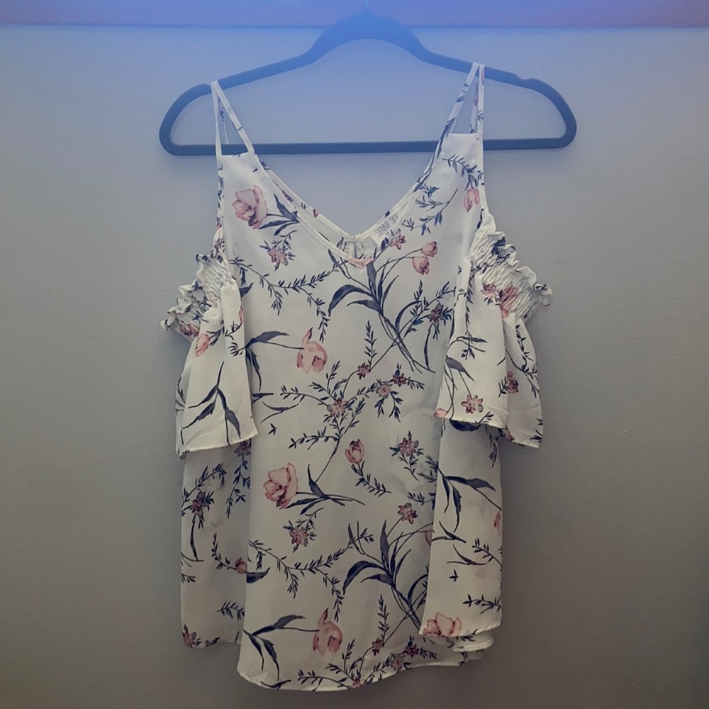 Sienna sky off the shoulder blouse size medium